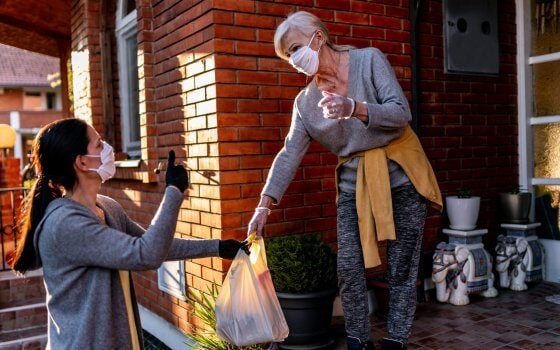 Giving Back: 4 Things Your Community Can Do To Support Others During The Holidays